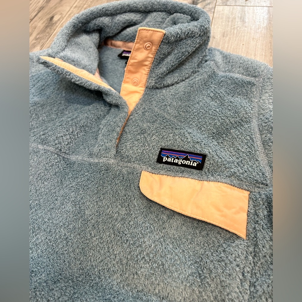 Patagonia Re-Tool Snap-T fleece plush pullover Women’s Small Blue and Tan Khaki